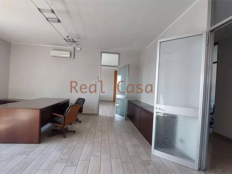 Immagine 23 di Laboratorio in affitto  in Via Salgari a Modena