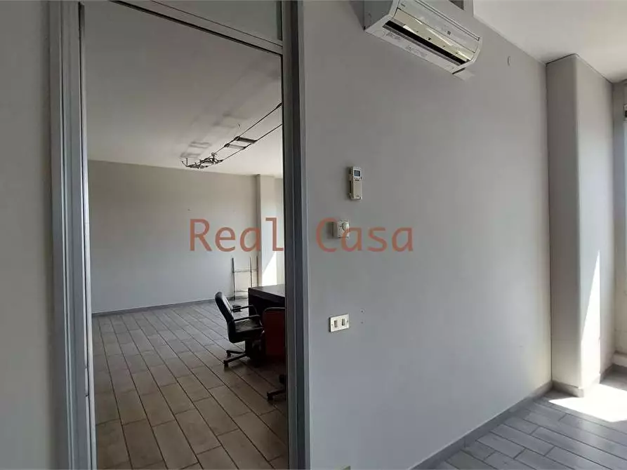 Immagine 26 di Laboratorio in affitto  in Via Salgari a Modena