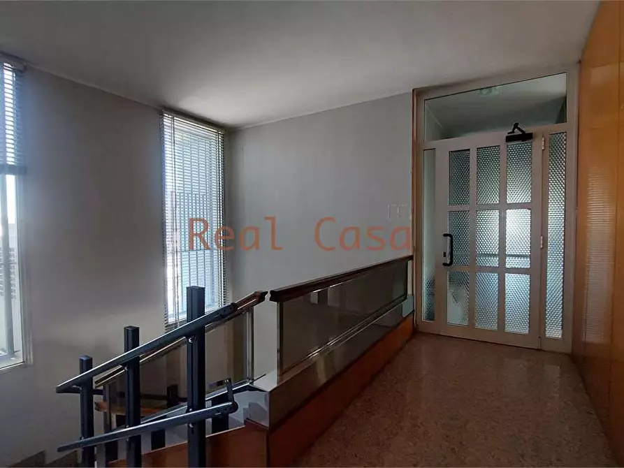 Immagine 28 di Laboratorio in affitto  in Via Salgari a Modena