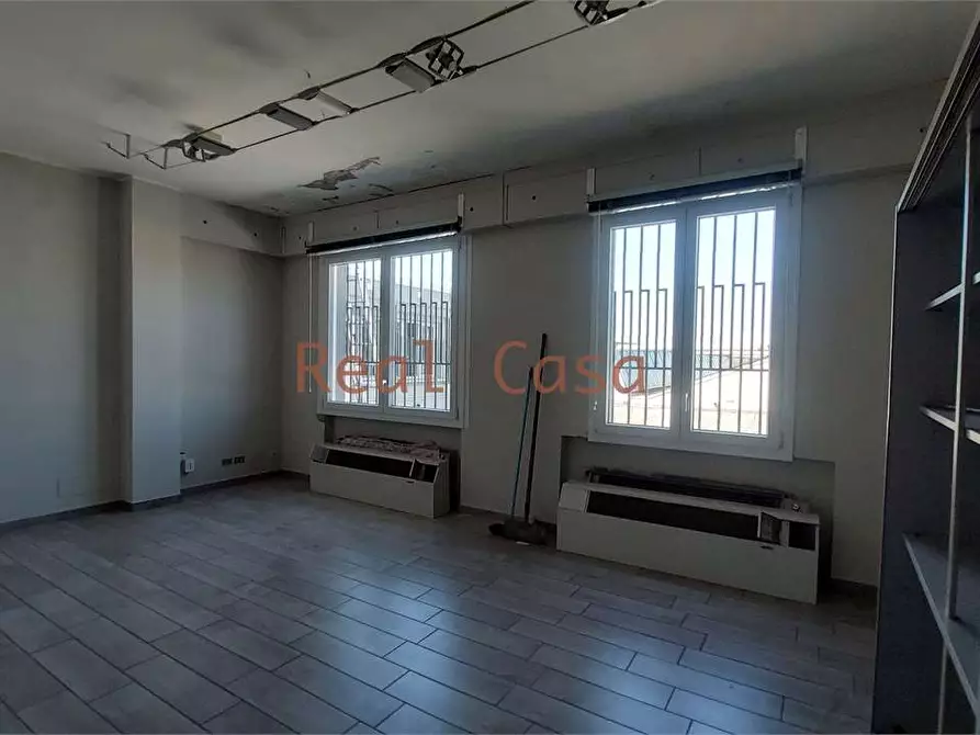 Immagine 15 di Laboratorio in affitto  in Via Salgari a Modena