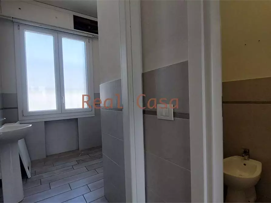 Immagine 17 di Laboratorio in affitto  in Via Salgari a Modena