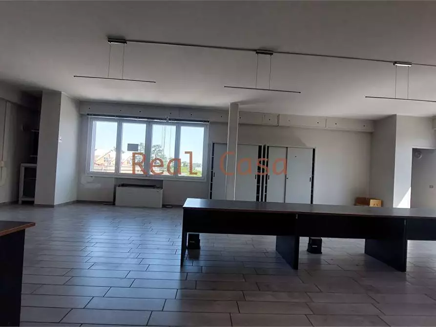 Immagine 2 di Laboratorio in affitto  in Via Salgari a Modena