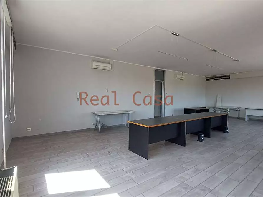 Immagine 3 di Laboratorio in affitto  in Via Salgari a Modena