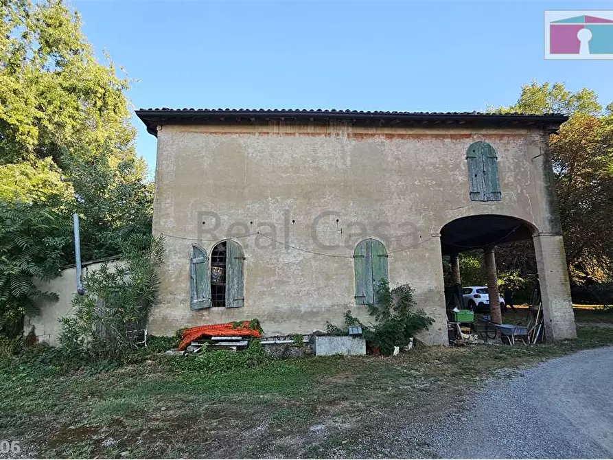 Immagine 2 di Rustico / casale in vendita  a Modena