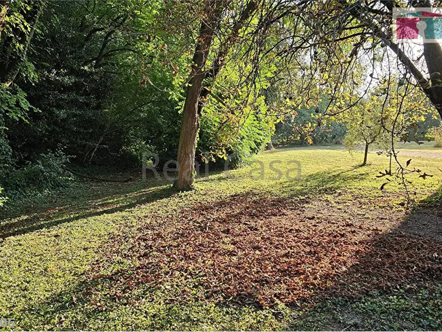 Immagine 8 di Rustico / casale in vendita  a Modena