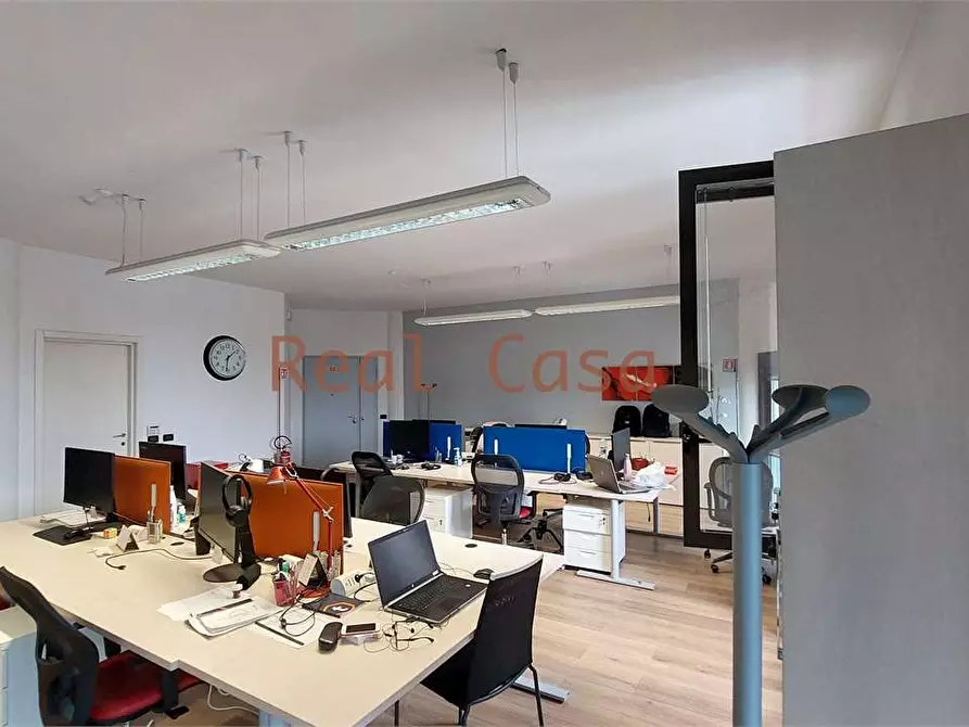 Immagine 9 di Ufficio in vendita  in Via Malavolti  a Modena
