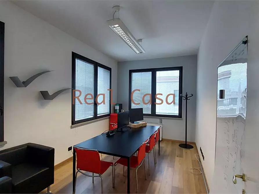 Immagine 21 di Ufficio in vendita  in Via Malavolti  a Modena