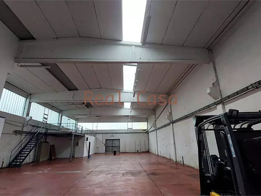 Immagine 4 di Capannone industriale in vendita  in Via del Giglio a Modena