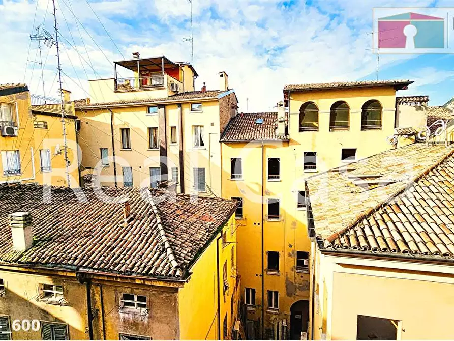 appartamento in affitto a Modena in zona Centro Storico