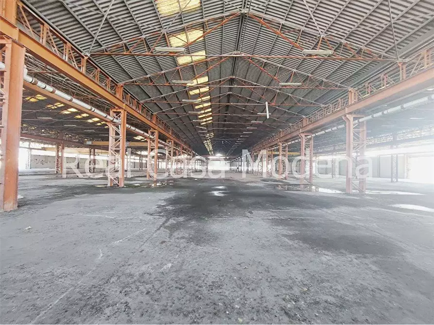 Immagine 5 di Capannone industriale in vendita  a Modena