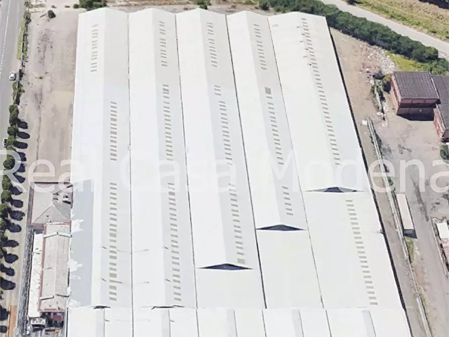 Immagine 3 di Capannone industriale in vendita  a Modena