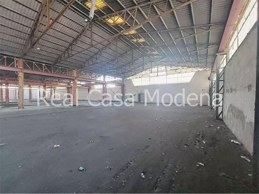 Immagine 8 di Capannone industriale in vendita  a Modena