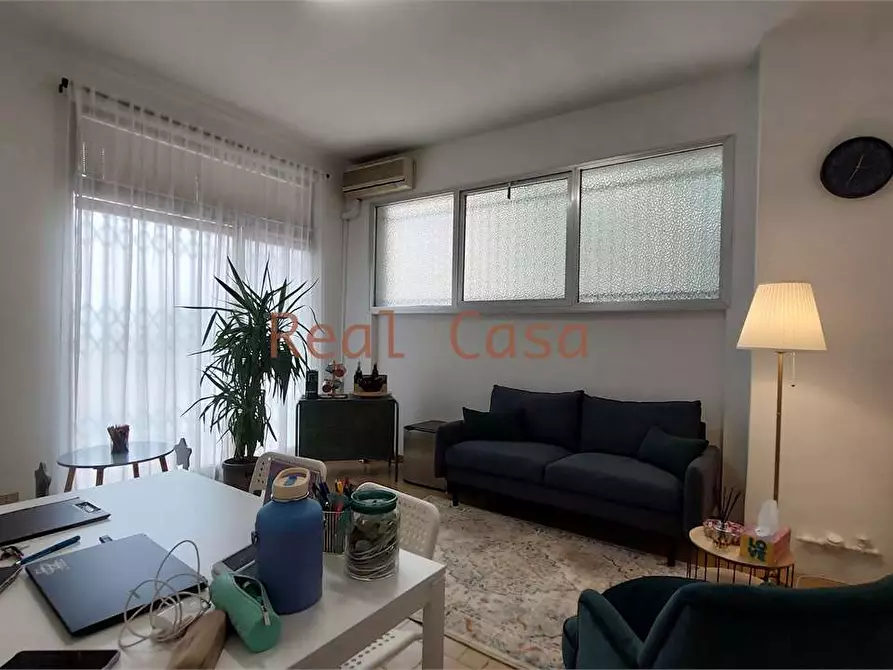 Immagine 1 di Ufficio in vendita  in Via Giardini 270 a Modena