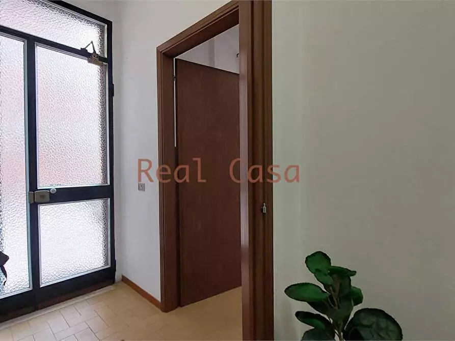 Immagine 7 di Ufficio in vendita  in Via Giardini 270 a Modena