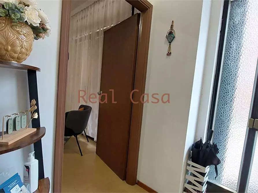 Immagine 11 di Ufficio in vendita  in Via Giardini 270 a Modena