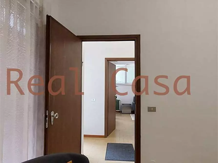 Immagine 17 di Ufficio in vendita  in Via Giardini 270 a Modena