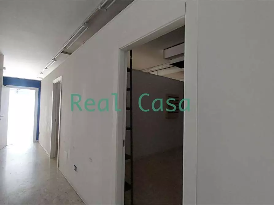 Immagine 13 di Negozio in affitto  in Via Emilia Ovest  a Modena