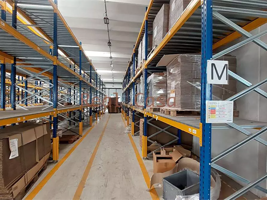 Immagine 14 di Capannone industriale in affitto  in Via Malavolti a Modena