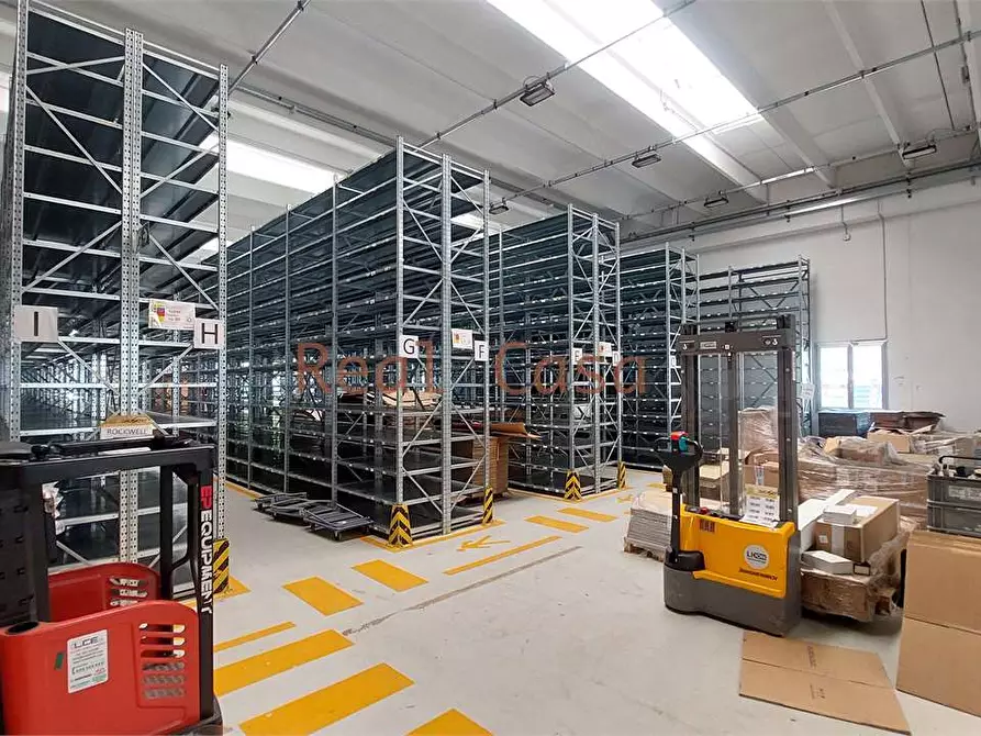 Immagine 1 di Capannone industriale in affitto  in Via Fucà a Modena