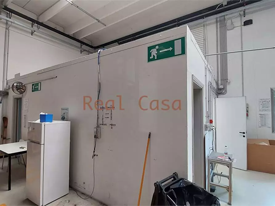 Immagine 4 di Capannone industriale in affitto  in Via Fucà a Modena