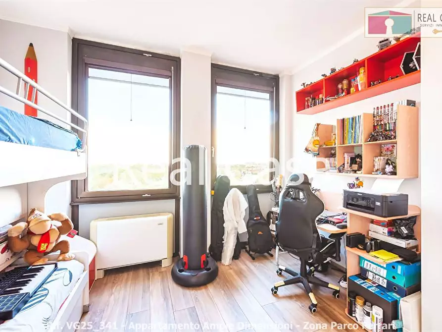 Immagine 20 di Quadrilocale in vendita  in Viale Corassori a Modena