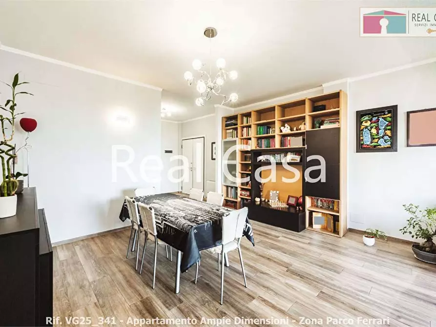 Immagine 6 di Quadrilocale in vendita  in Viale Corassori a Modena