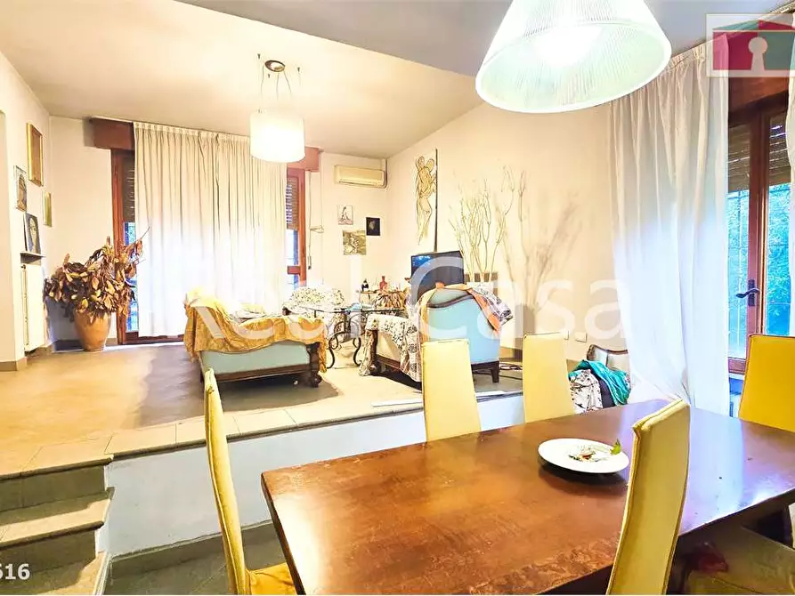 Immagine 7 di Villa in vendita  in G. Baccelli 25 a Modena