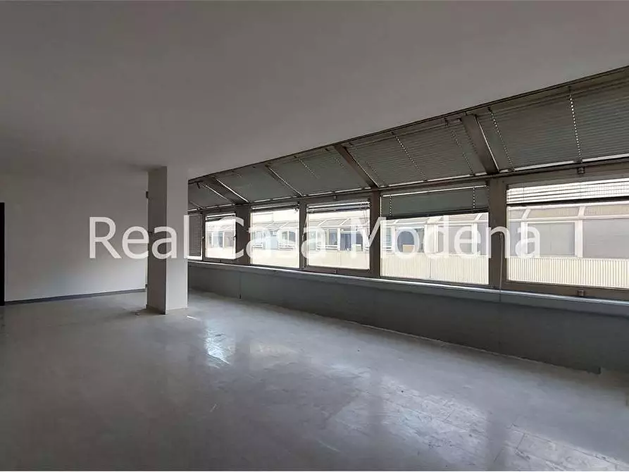 Immagine 12 di Ufficio in vendita  in Via Cagliostro a Modena