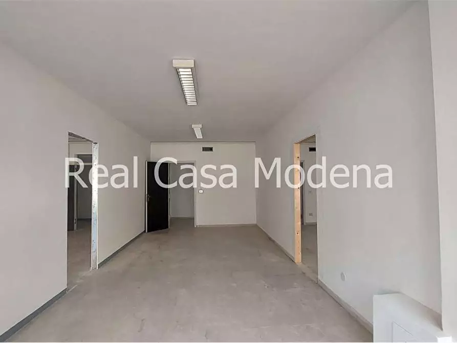 Immagine 16 di Ufficio in vendita  in Via Cagliostro a Modena