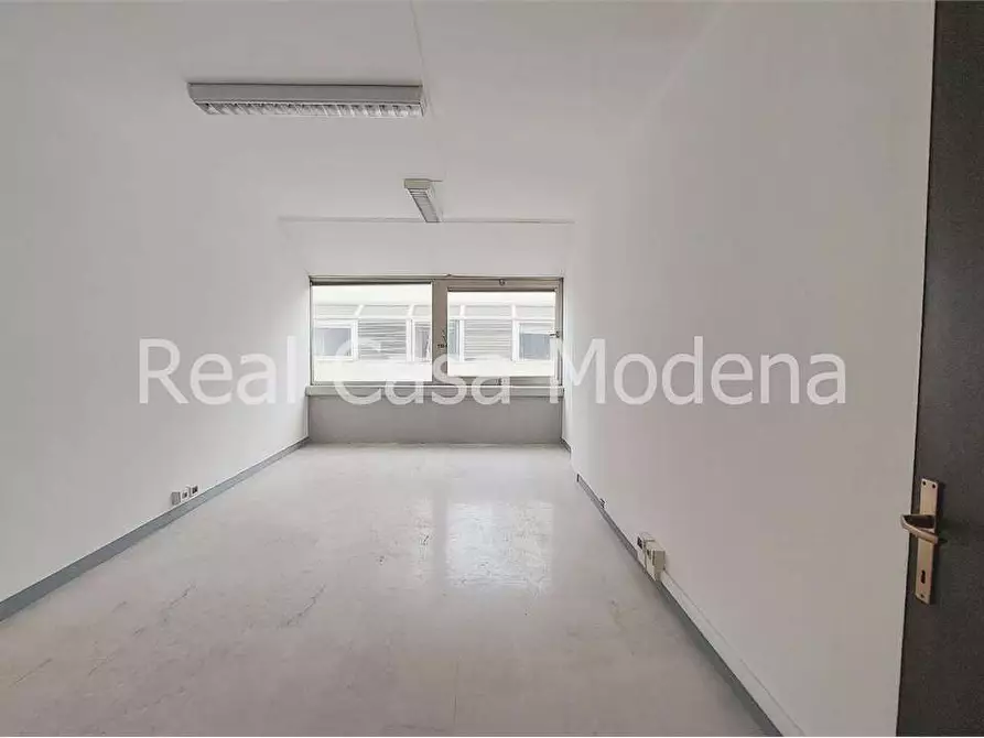 Immagine 38 di Ufficio in vendita  in Via Cagliostro a Modena