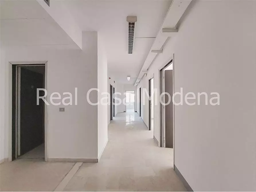 Immagine 9 di Ufficio in vendita  in Via Cagliostro a Modena