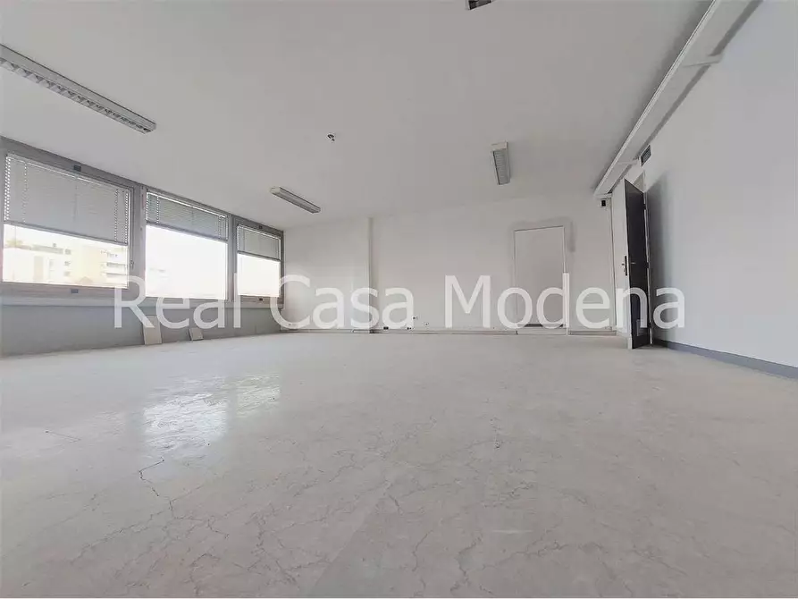 Immagine 17 di Ufficio in vendita  in Via Cagliostro a Modena