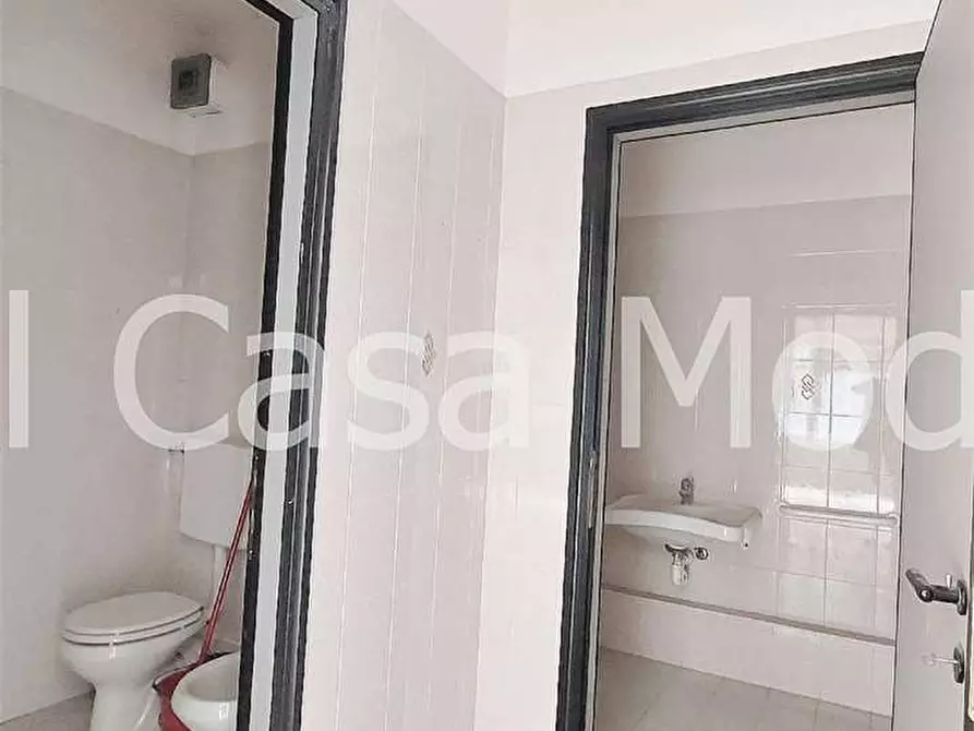 Immagine 23 di Ufficio in vendita  in Via Cagliostro a Modena