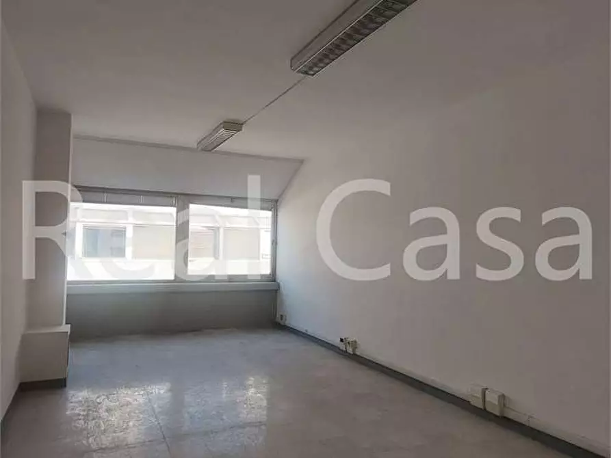 Immagine 12 di Ufficio in vendita  in Via Cagliostro a Modena