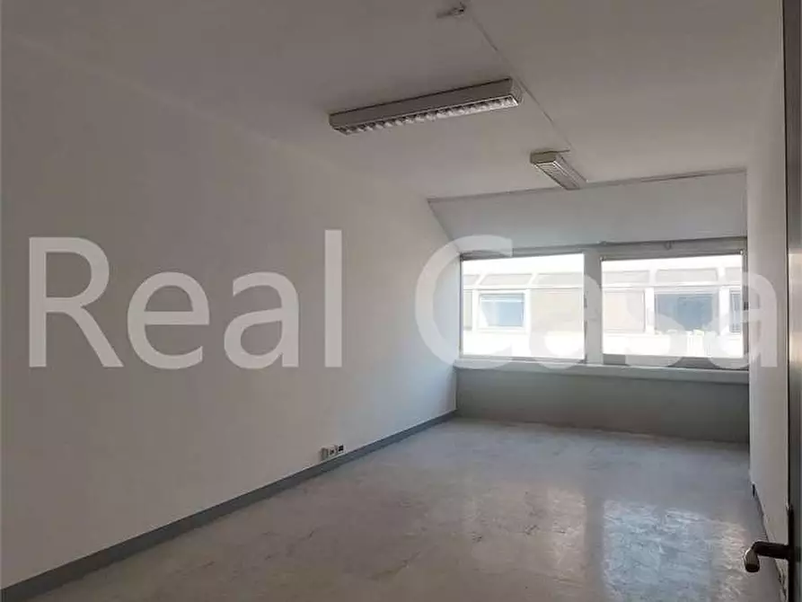 Immagine 13 di Ufficio in vendita  in Via Cagliostro a Modena