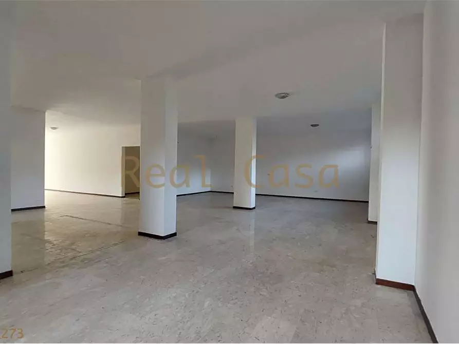 Immagine 41 di Ufficio in vendita  in Via Giardini  322 a Modena