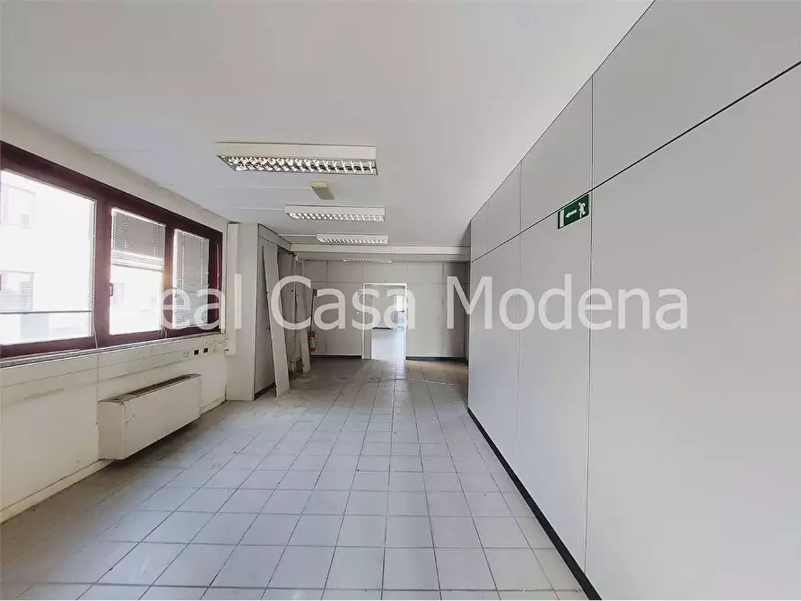 Immagine 5 di Ufficio in affitto  in Via Emilia Est a Modena