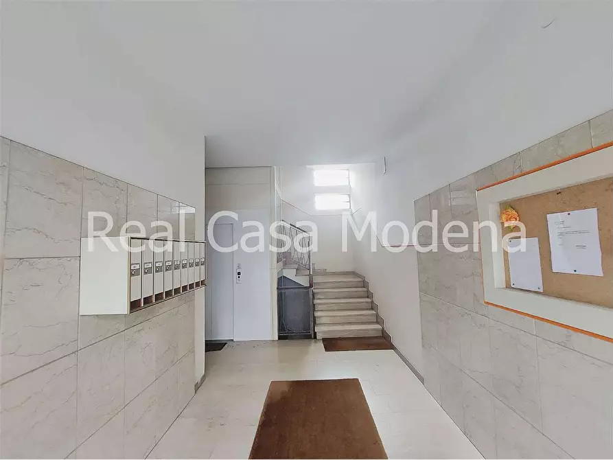 Immagine 1 di Appartamento in vendita  in Via Nobili 11 a Modena