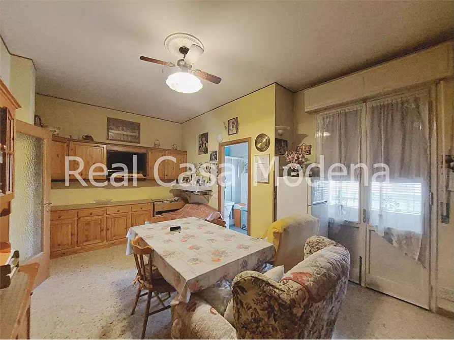 Immagine 16 di Appartamento in vendita  in Via Nobili 11 a Modena