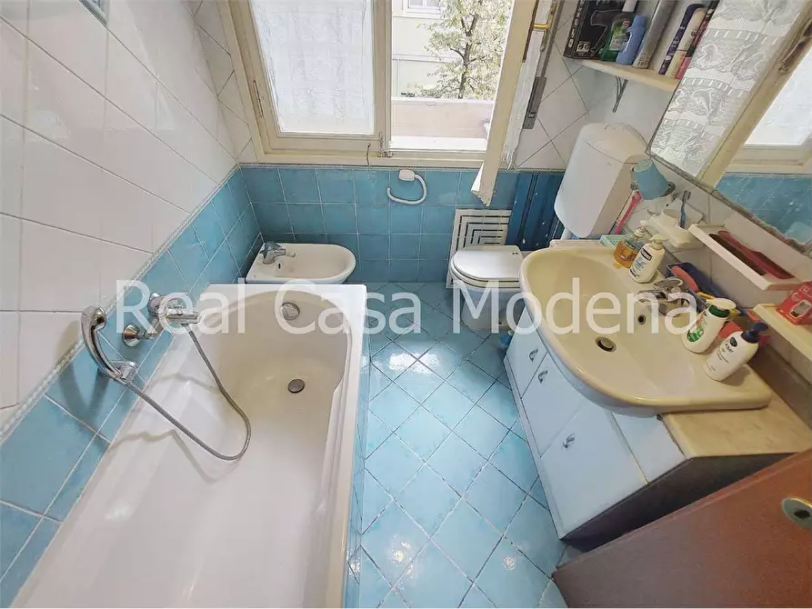 Immagine 30 di Appartamento in vendita  in Via Nobili 11 a Modena