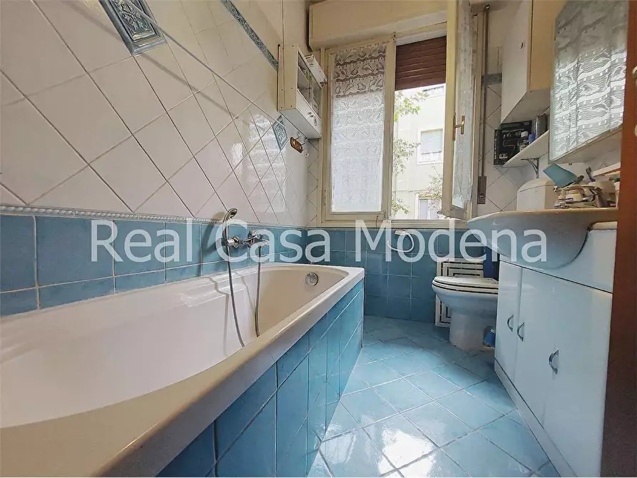 Immagine 32 di Appartamento in vendita  in Via Nobili 11 a Modena