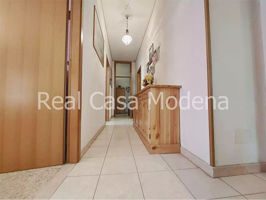 Immagine 37 di Appartamento in vendita  in Via Nobili 11 a Modena