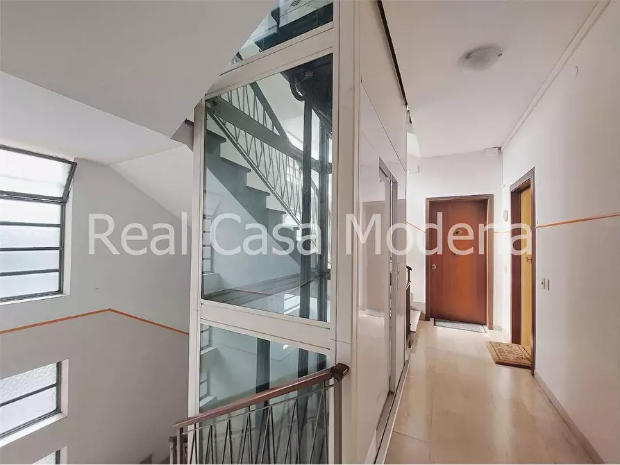 Immagine 38 di Appartamento in vendita  in Via Nobili 11 a Modena