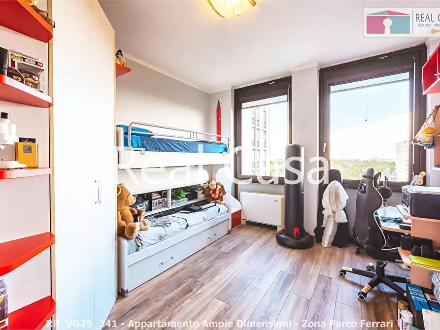 Immagine 19 di Quadrilocale in vendita  in Viale Corassori a Modena