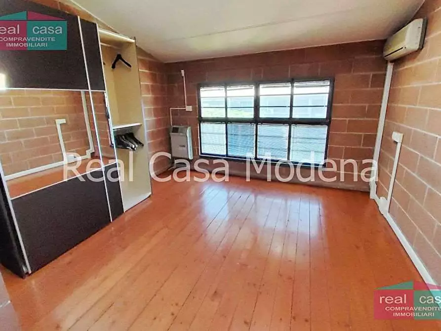 Immagine 8 di Laboratorio in affitto  in Via degli imprenditori 88 a Modena