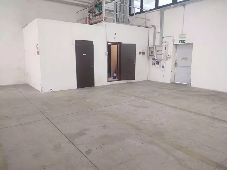Immagine 3 di Laboratorio in affitto  in Via Ovidio a Modena