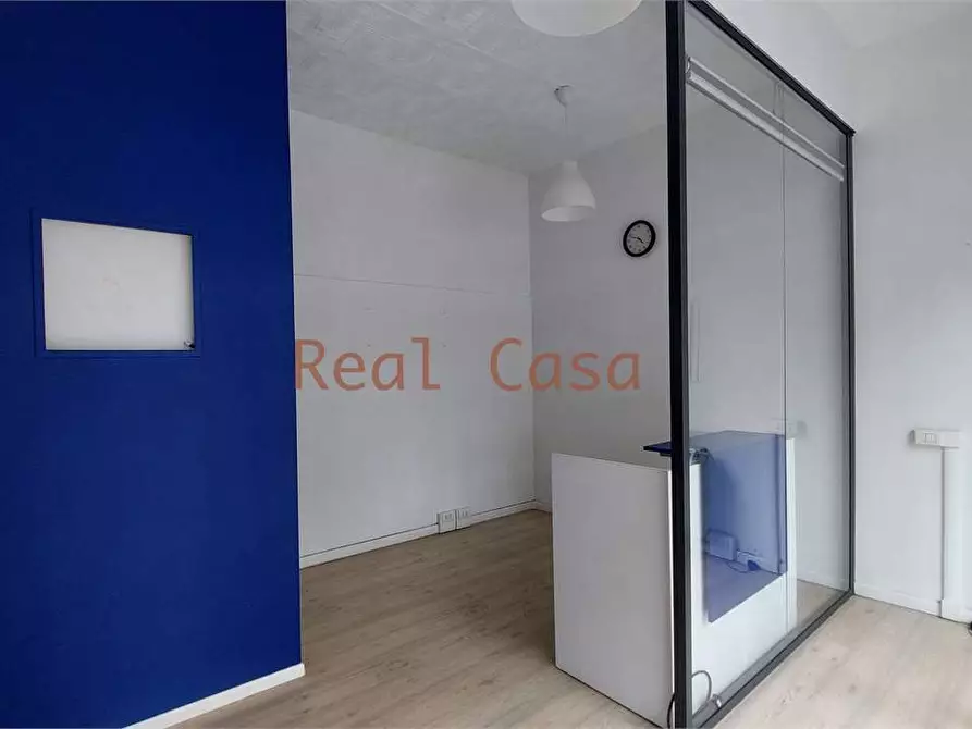 Immagine 3 di Ufficio in affitto  a Modena