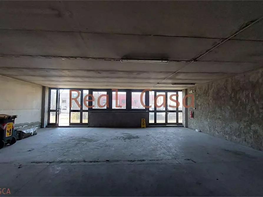 Immagine 8 di Laboratorio in vendita  in Viale Caduti Sul Lavoro a Modena