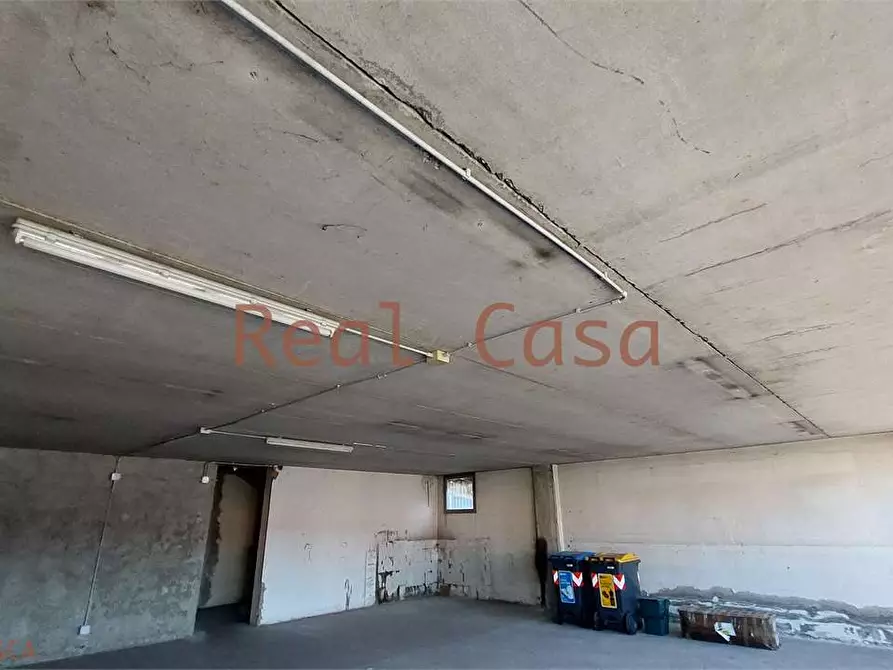 Immagine 9 di Laboratorio in vendita  in Viale Caduti Sul Lavoro a Modena