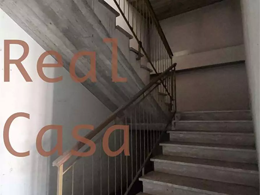 Immagine 10 di Laboratorio in vendita  in Viale Caduti Sul Lavoro a Modena